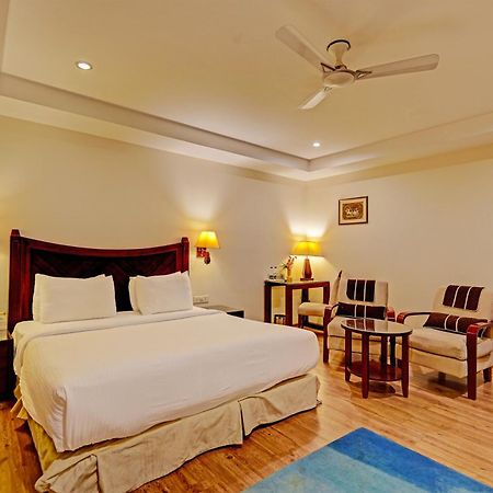 The Frist Collection Hotel New Delhi Buitenkant foto